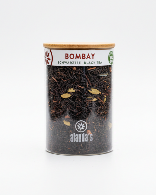 Alanda's Tea Aufbewahrungsglas 800ml gefüllt mit BOMBAY Schwarztee Chai – Teeglas mit Bambusdeckel