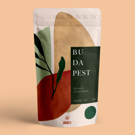 Alanda's Tea BUDAPEST Tee Nahaufnahme – Lemongrasblattstielchen, Stevia, Apfelstücke und Ingwer lose