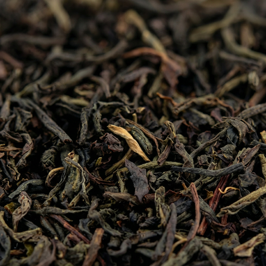 Loser Schwarztee – Ceylon & Darjeeling Teeblätter von Alandas