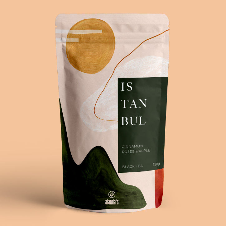 ISTANBUL von Alandas - Schwarzer Chai-Tee mit Zimt, Äpfeln und Rosenblüten in 220g Doypack